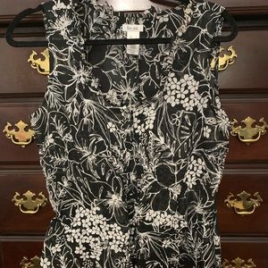 Liz & Co sleeveless blouse.